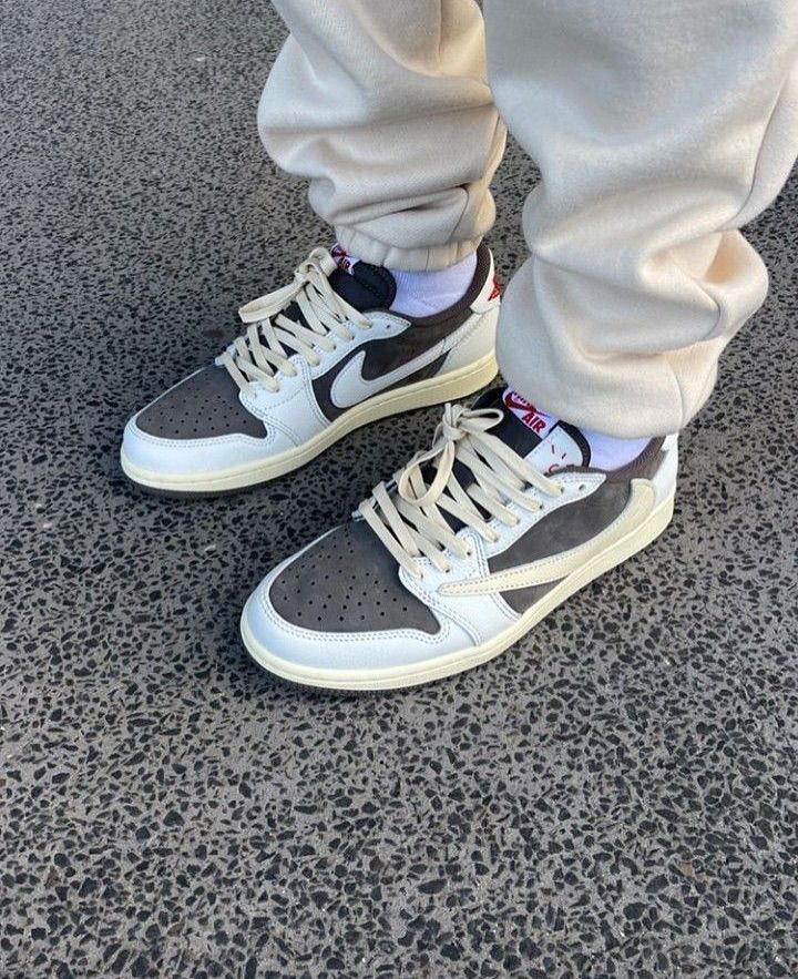 Jordan 1 Low Travis Scott Reverse Mocha