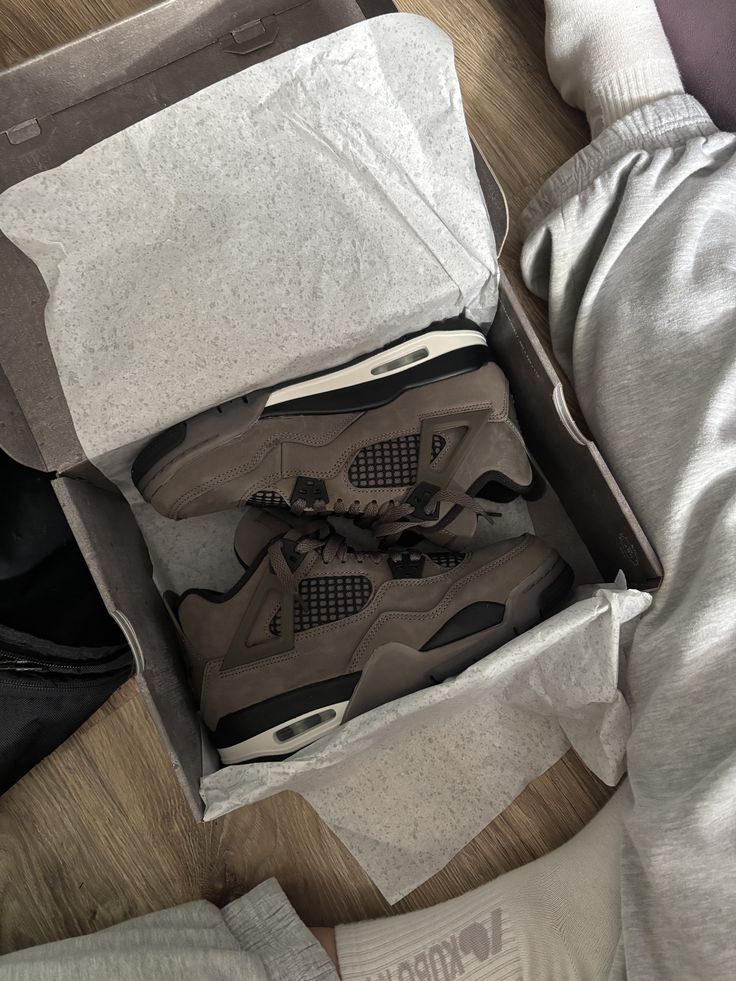 Jordan 4 Cave Stone