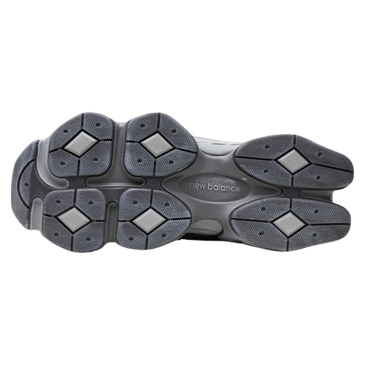New Balance 9060 Magnet