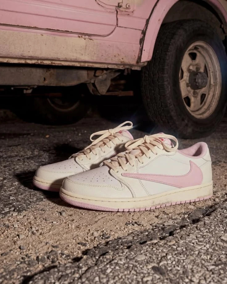 Jordan 1 Retro Low OG SP Travis Scott - Shy Pink