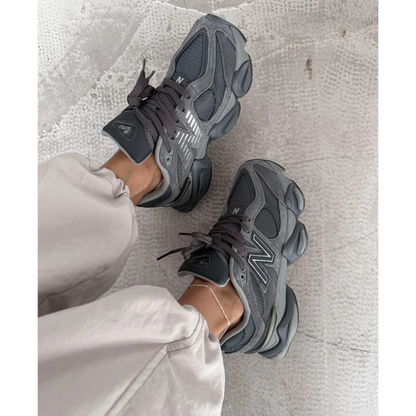 New Balance 9060 Magnet